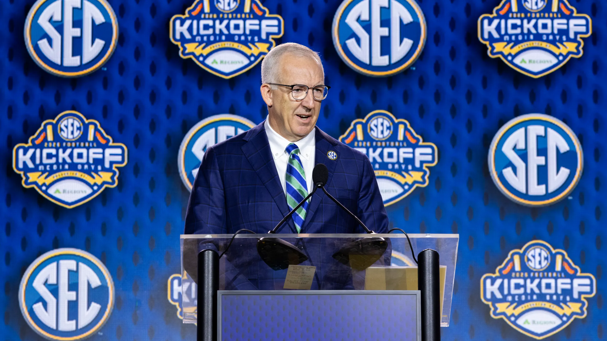SEC and Big Ten Move to Block Former Pros From Returning to College Sports
